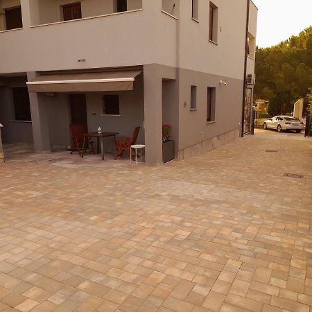 Apartments Ester Victoria Medulin Exterior foto