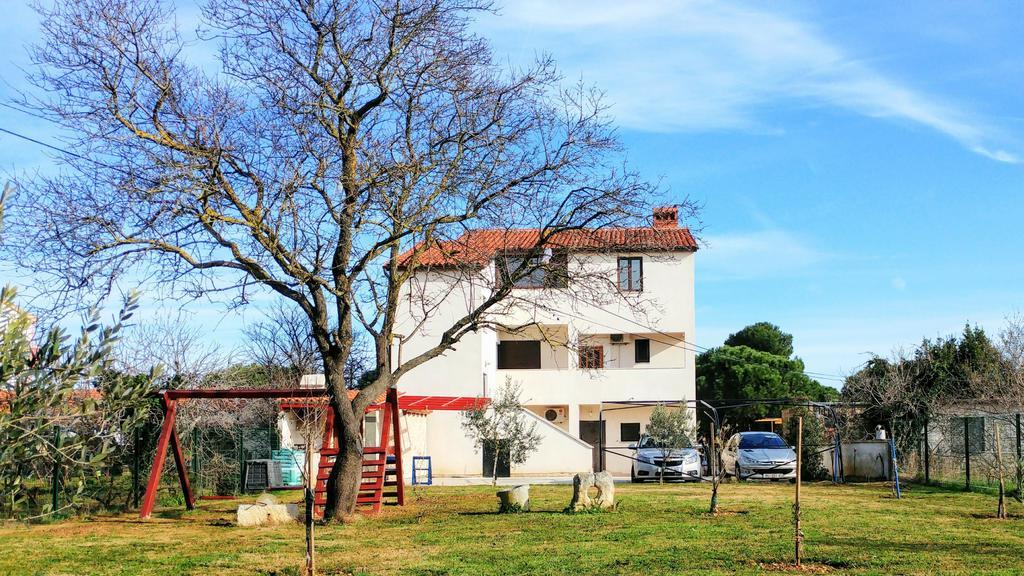 Apartments Ester Victoria Medulin Exterior foto