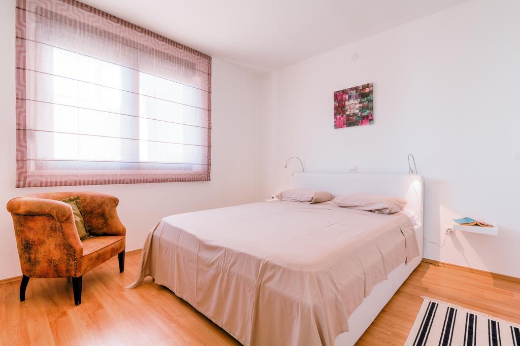 Apartments Ester Victoria Medulin Exterior foto