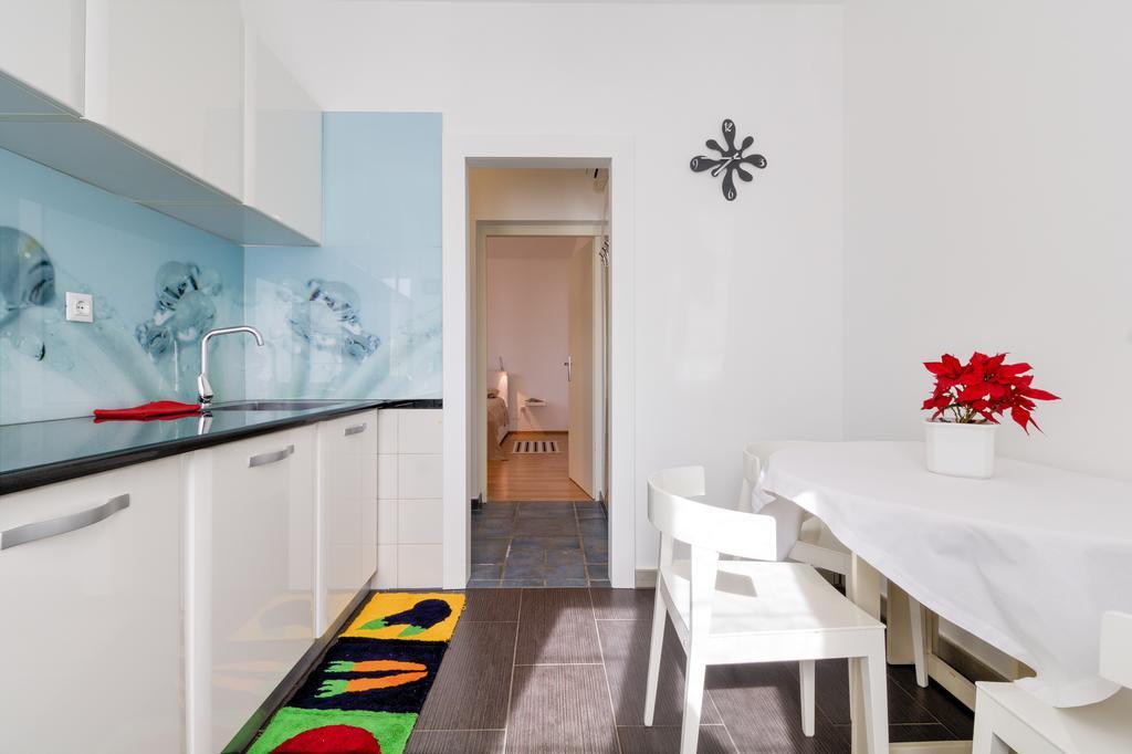 Apartments Ester Victoria Medulin Exterior foto